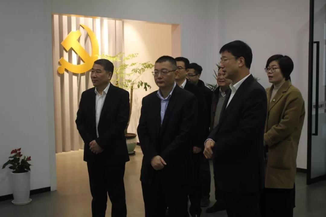 瑞安市委副书记、代市长秦肖来访爱游戏体育