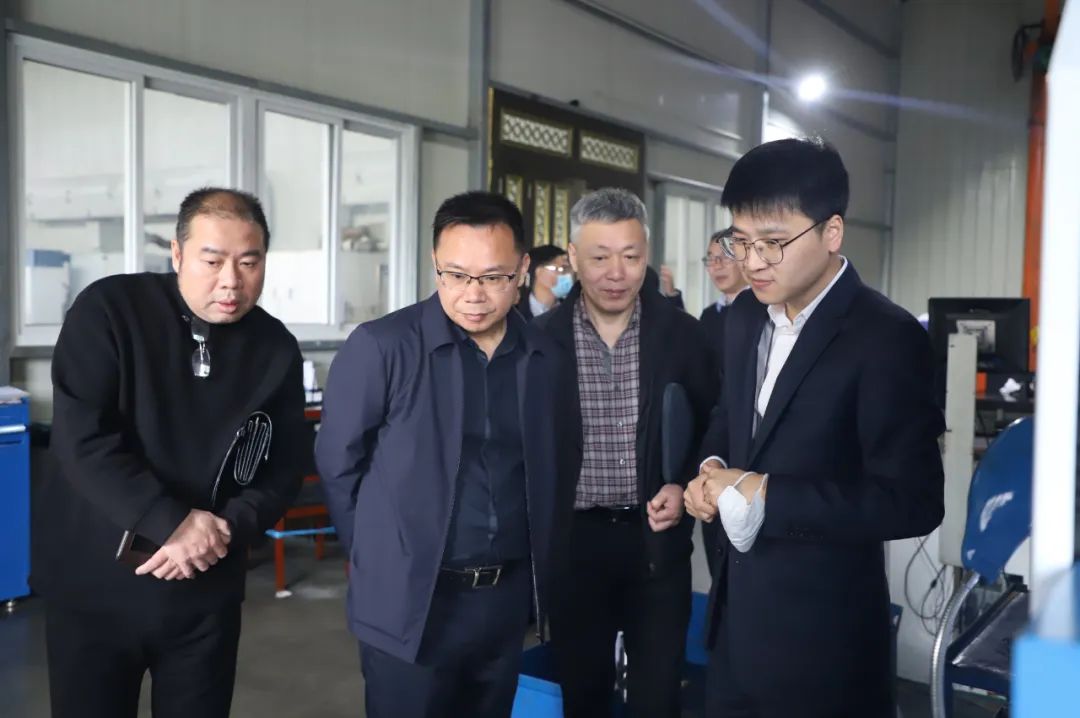 市人大常委会副主任吴功宜莅临爱游戏体育科技开展企业“专精特新”调研